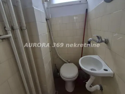 Prodaja, trosoban stan, 75m², Vračar Sve Podlokacije, Beograd - image 8