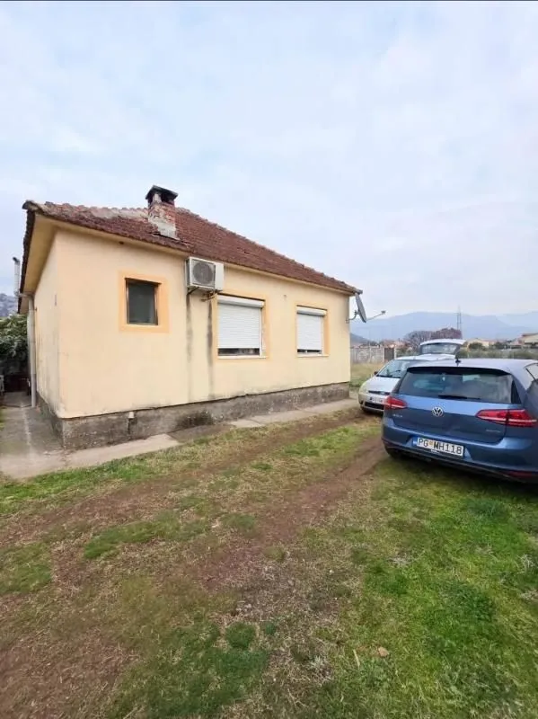 Prodaja, kuća, 83m², Rogami, Podgorica
