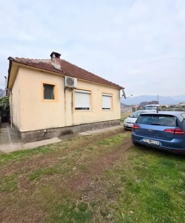 Sale, house, 83m², Rogami, Podgorica