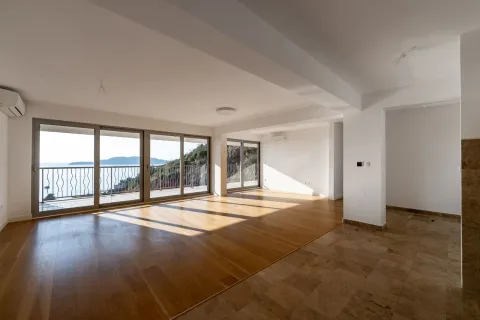 Prodaja, trosoban stan, 160m², Pržno, Budva - image 5