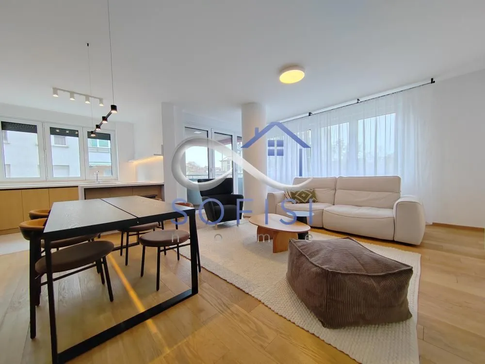 Izdavanje, četvorosoban stan, 105m², Bulevar Oslobodjenja, Novi Sad Sve Podlokacije