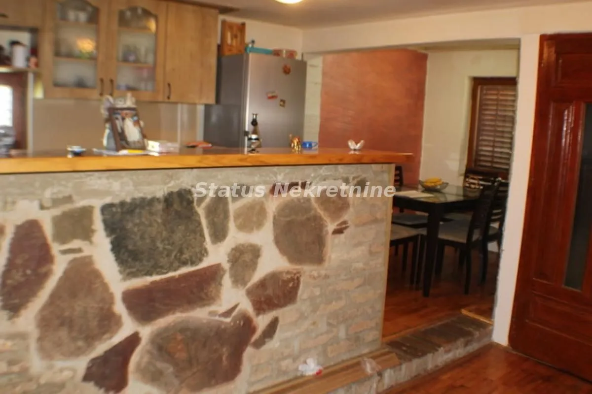 Prodaja, kuća, 153m², Petrovaradin, Novi Sad