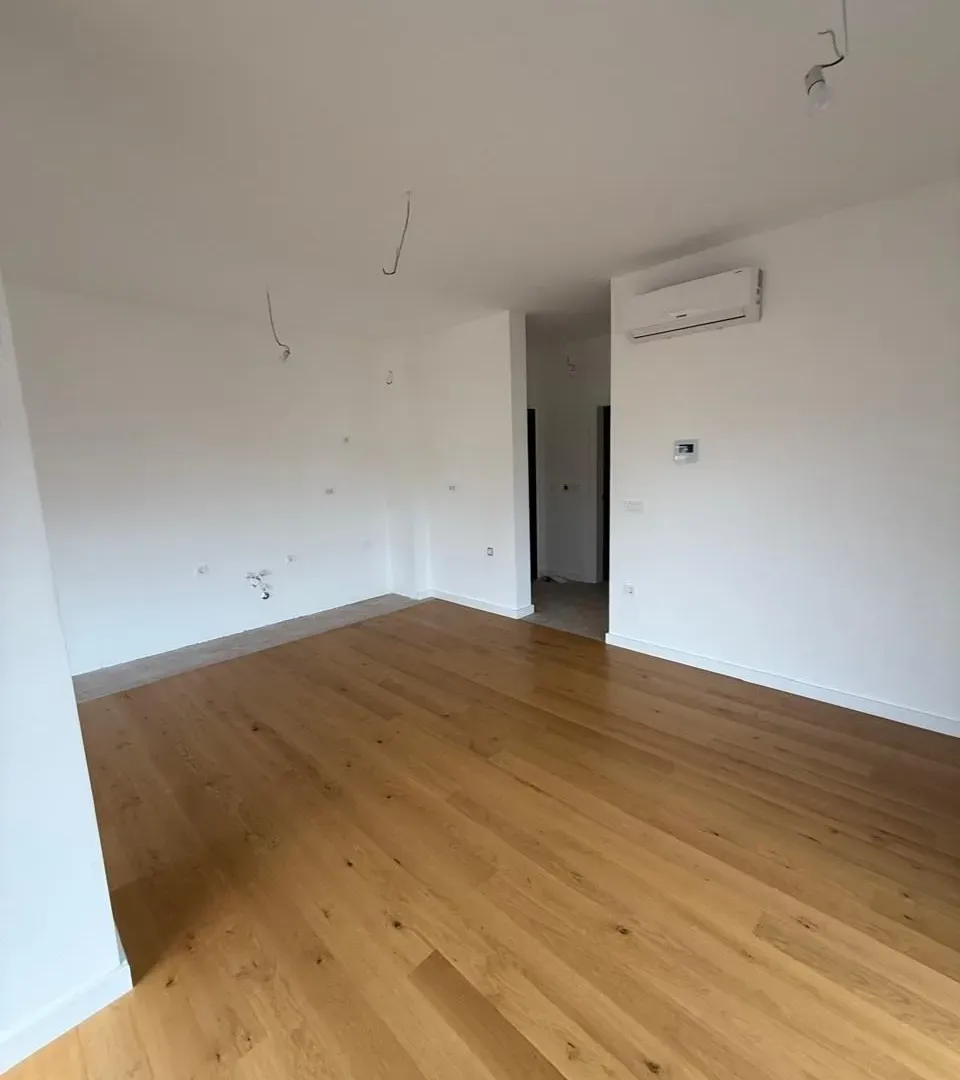 Sale, one bedroom apartment, 62m², Centar, Bar