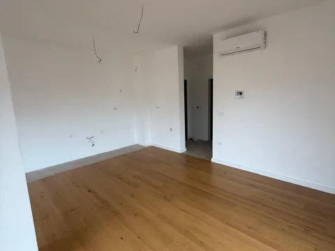 Sale, one bedroom apartment, 62m², Centar, Bar - image 6