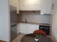 Izdavanje, jednosoban stan, 42m², City Kvart, Podgorica - image 1