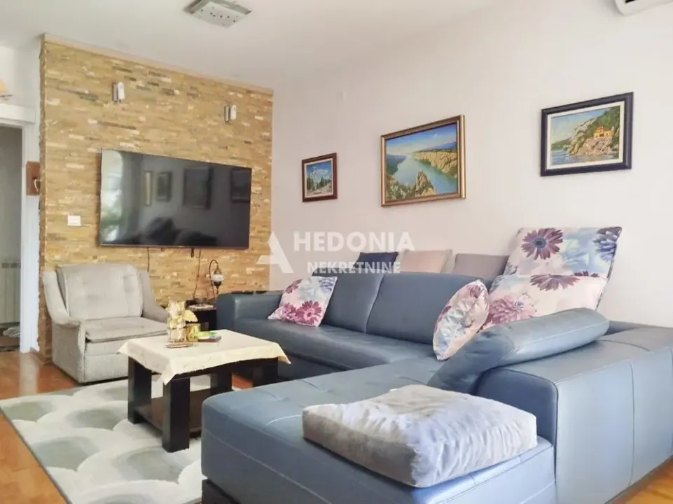 Prodaja, trosoban stan, 85m², Crveni Krst, Beograd