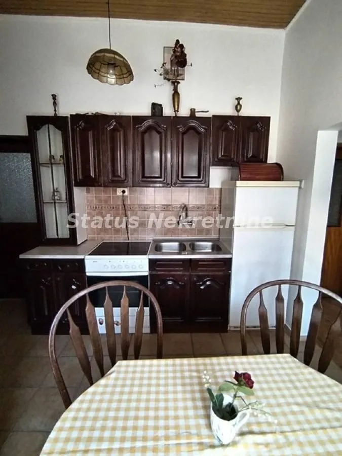 Izdavanje, jednosoban stan, 40m², Centar, Novi Sad