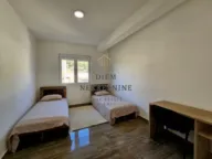 Izdavanje, trosoban stan, 150m², Stari Bar, Bar - image 2