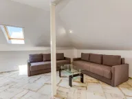 Izdavanje, dvosoban stan, 70m², Centar, Budva - image 6