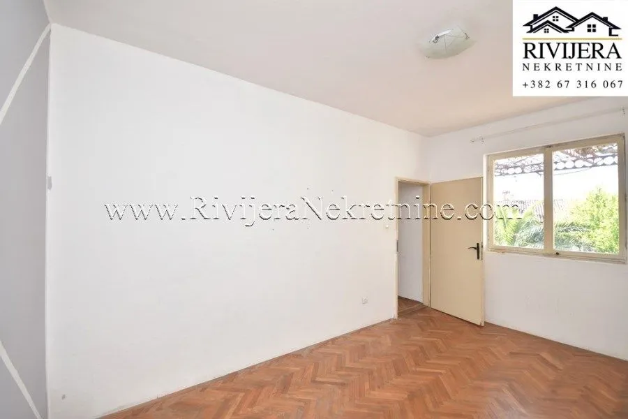 Prodaja, jednosoban stan, 32m², Centar, Herceg Novi