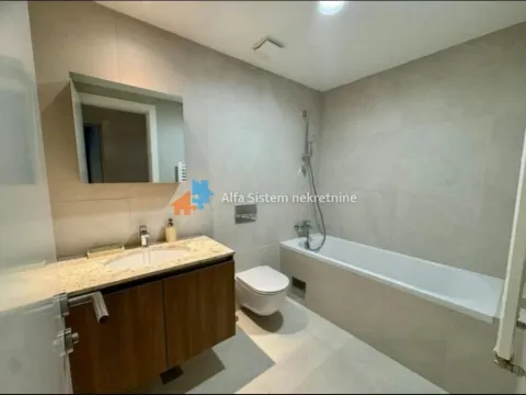 Izdavanje, trosoban stan, 86m², Savski Venac, Beograd - image 8