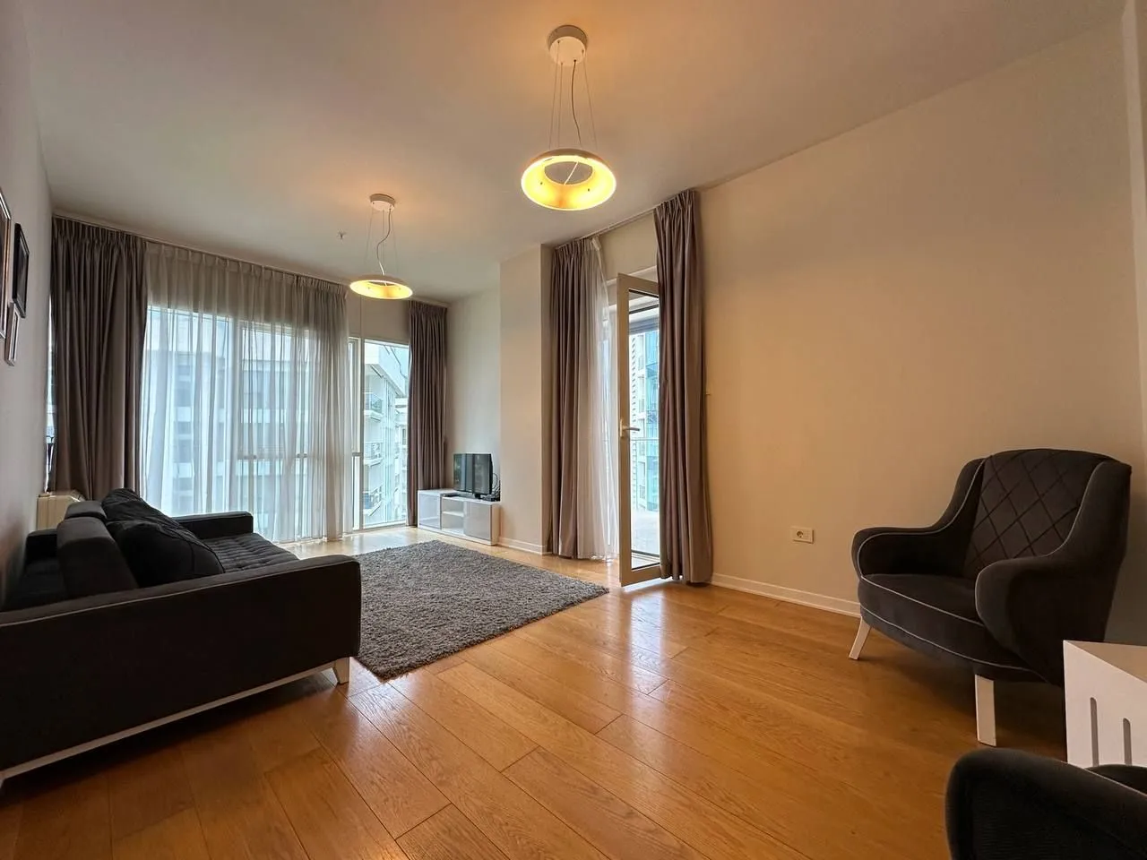 Rent, one bedroom apartment, 62m², Tre Canne, Budva