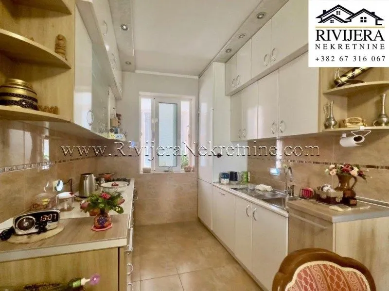 Prodaja, kuća, 167m², Škaljari, Kotor