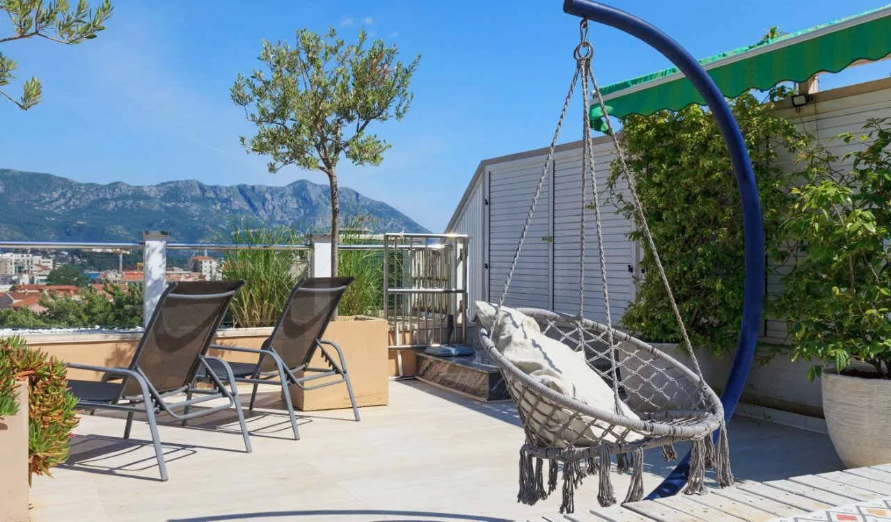 Prodaja, trosoban stan, 85m², Centar, Budva