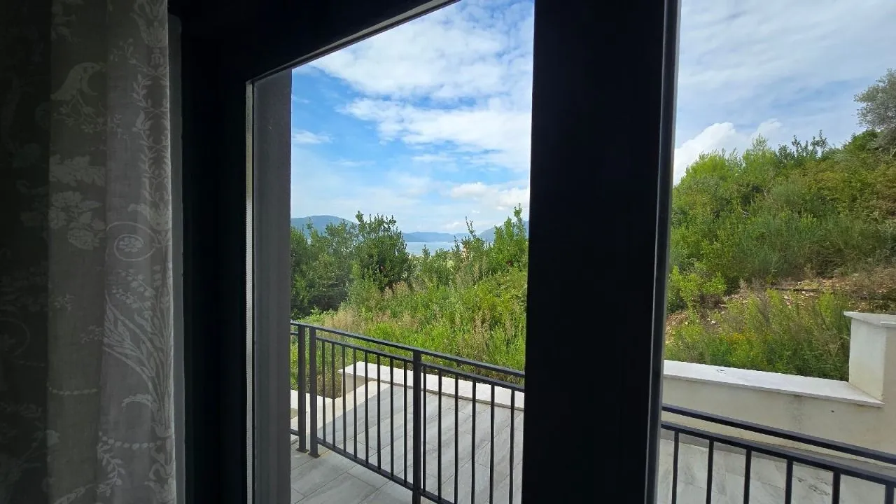 Prodaja, dvosoban stan, 48m², Tivat, Crna Gora