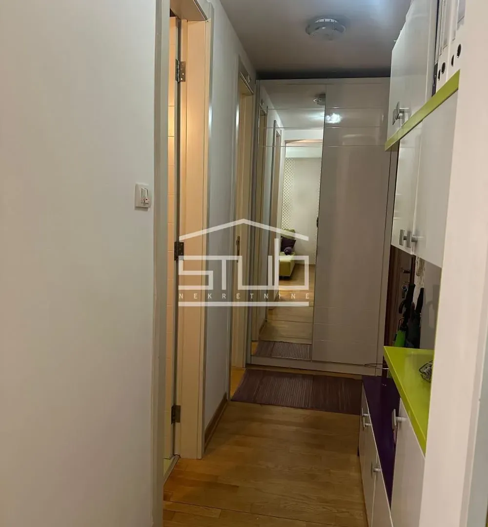 Izdavanje, dvosoban stan, 47m², Banovo Brdo, Beograd