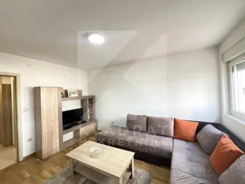 Izdavanje, dvosoban stan, 65m², Zagorič, Podgorica - image 2