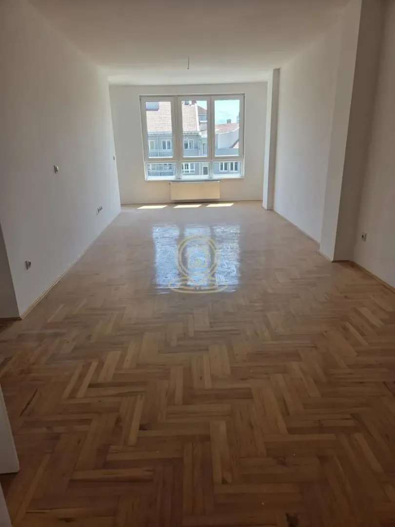 Sale, two bedroom apartment, 59m², Medijana, Niš