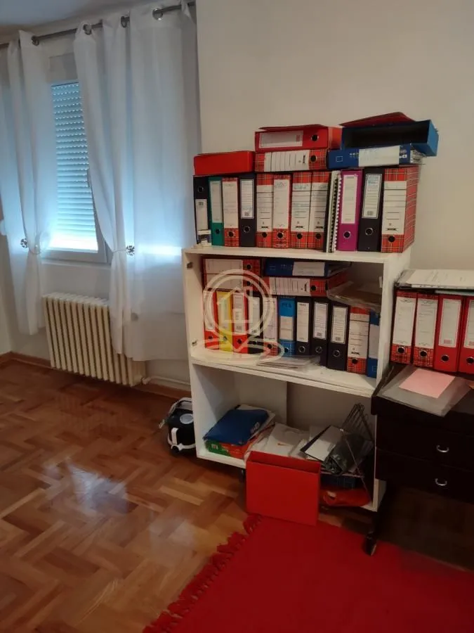 Prodaja, trosoban stan, 83m², Medijana, Niš
