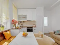 Prodaja, dvosoban stan, 57m², Centar, Kotor - image 3