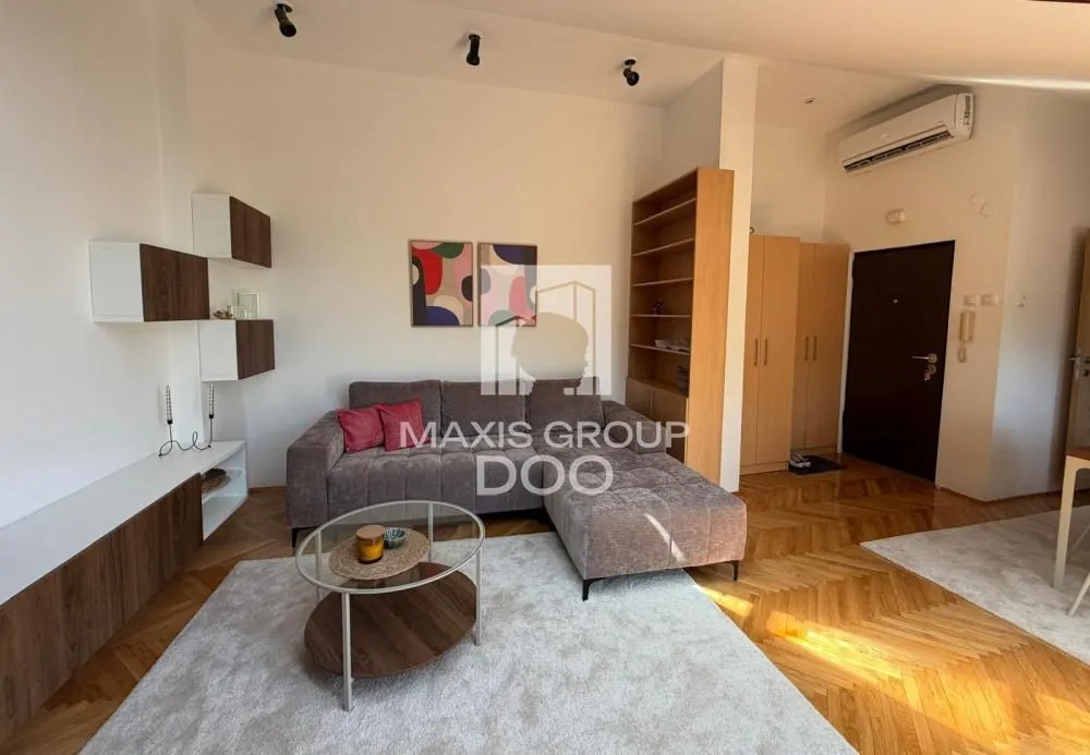 Rent, two bedroom apartment, 64m², Južni Bulevar, Vračar Sve Podlokacije