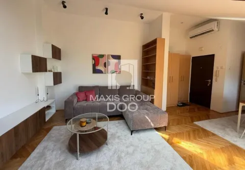 Rent, two bedroom apartment, 64m², Južni Bulevar, Vračar Sve Podlokacije - image 1