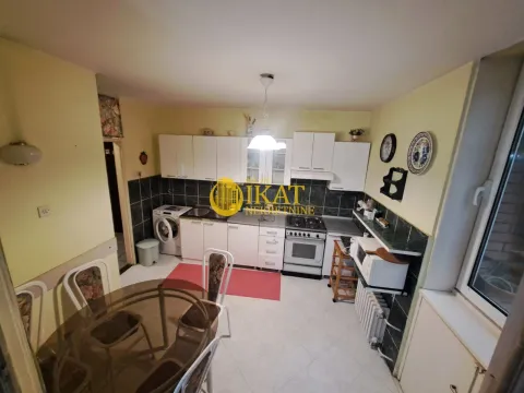 Sale, two bedroom apartment, 53m², Kalenić Pijaca, Vračar Sve Podlokacije - image 4