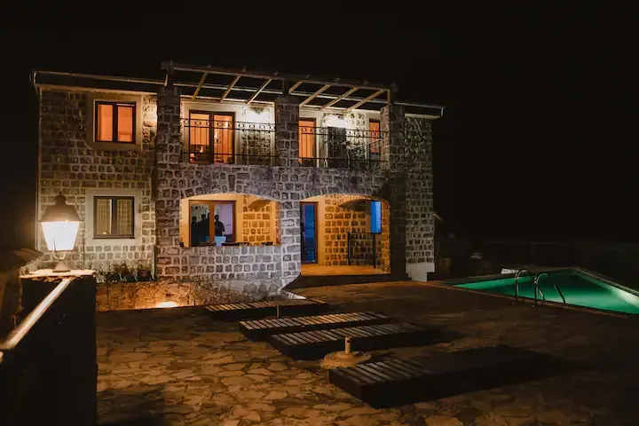 Sale, house, 466m², Petrovac, Budva
