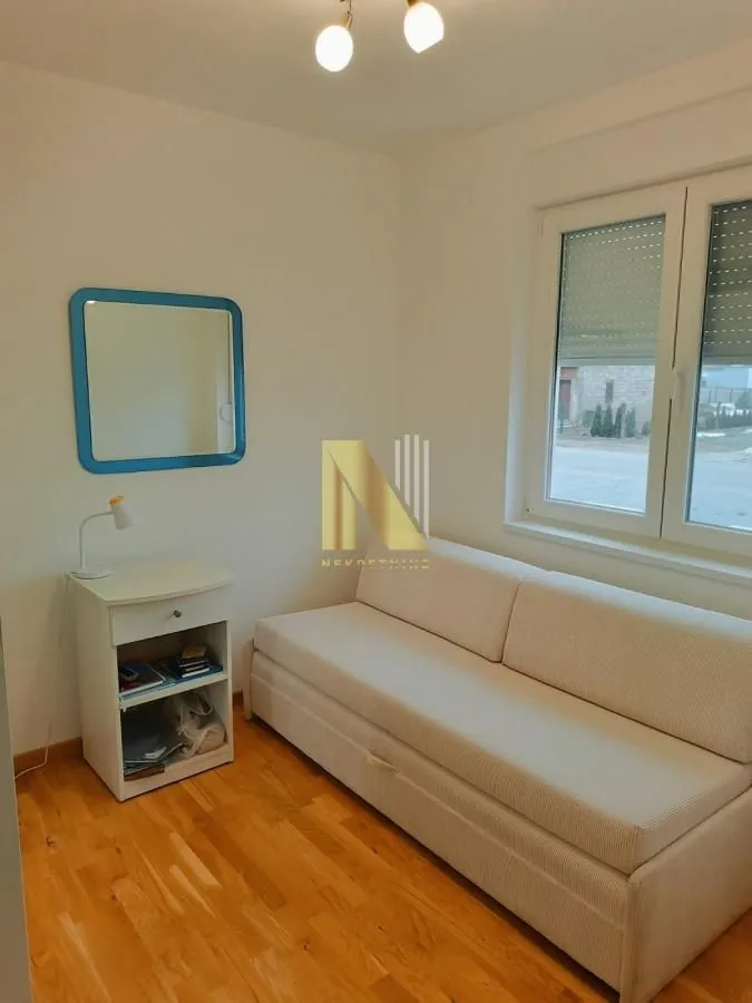 Izdavanje, jednosoban stan, 32m², Adice, Novi Sad Sve Podlokacije