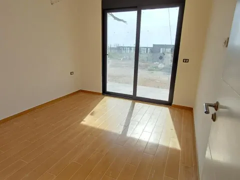 Sale, one bedroom apartment, 48m², Ulcinj, Crna Gora - image 10