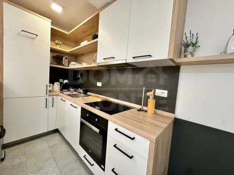 Izdavanje, jednosoban stan, 45m², Tivat, Crna Gora - image 6