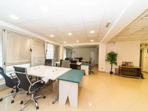 Rent, office space, 130m², Preko Morače, Podgorica - image 2