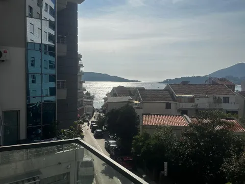 Prodaja, jednosoban stan, 48m², Rafailovići, Budva