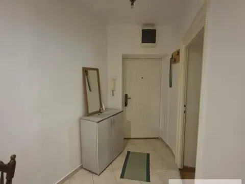 Izdavanje, jednosoban stan, 30m², Stari Grad, Beograd - image 4