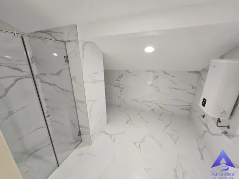 Prodaja, trosoban stan, 140m², Dobrota, Kotor - image 7