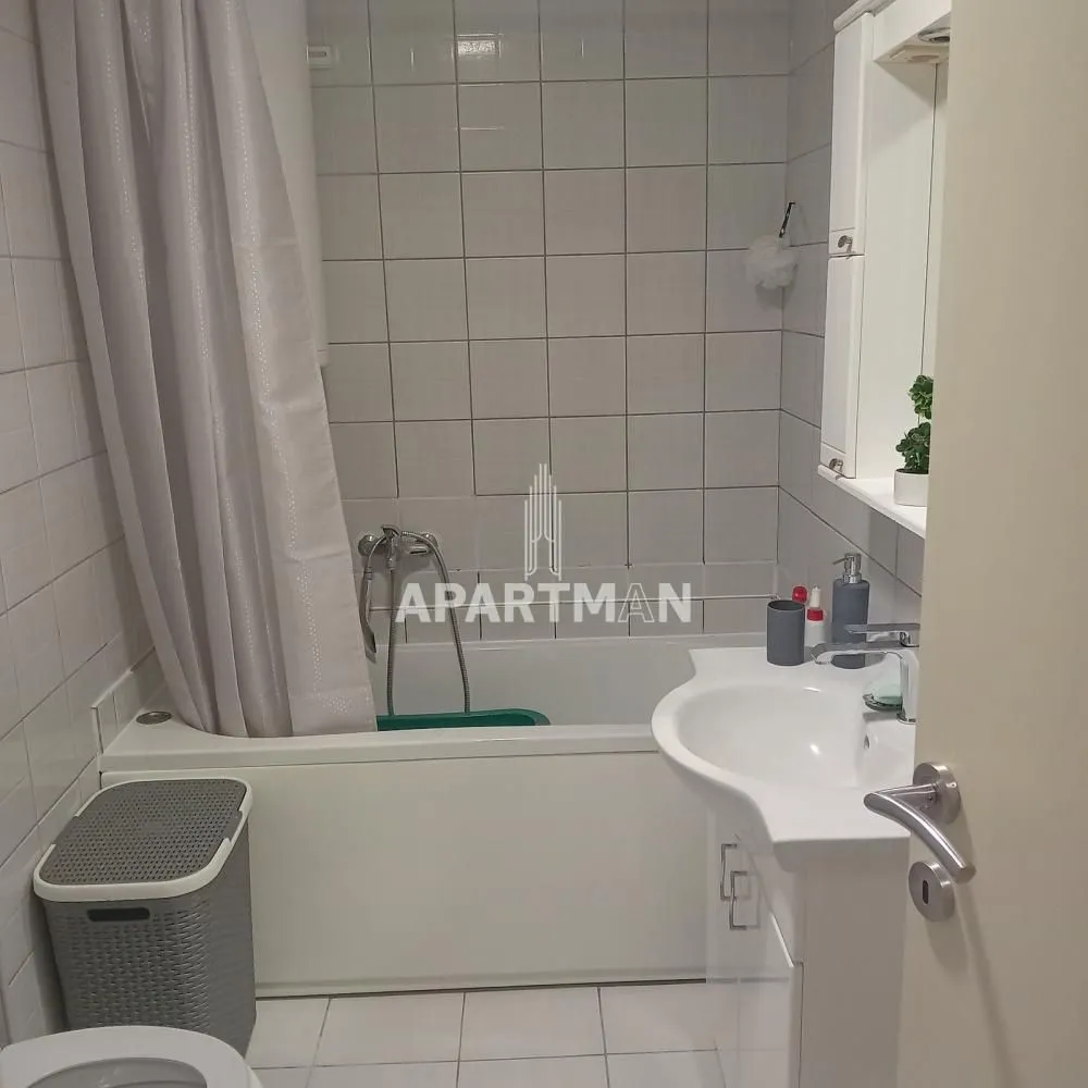 Rent, three bedroom apartment, 83m², Voždovac Sve Podlokacije, Beograd