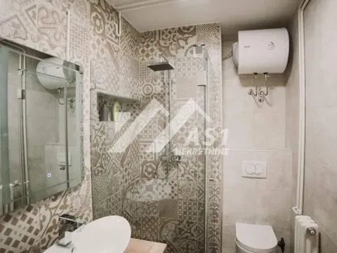 Izdavanje, dvosoban stan, 50m², Centar, Novi Sad - image 7