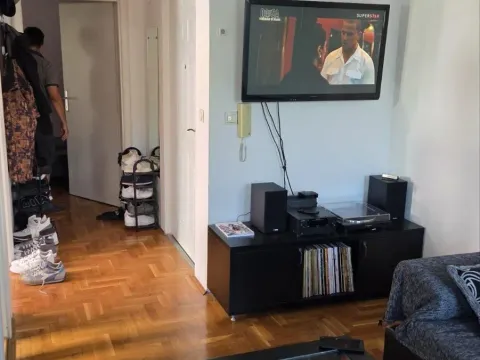 Prodaja, trosoban stan, 76m², Karaburma, Palilula Sve Podlokacije - image 2