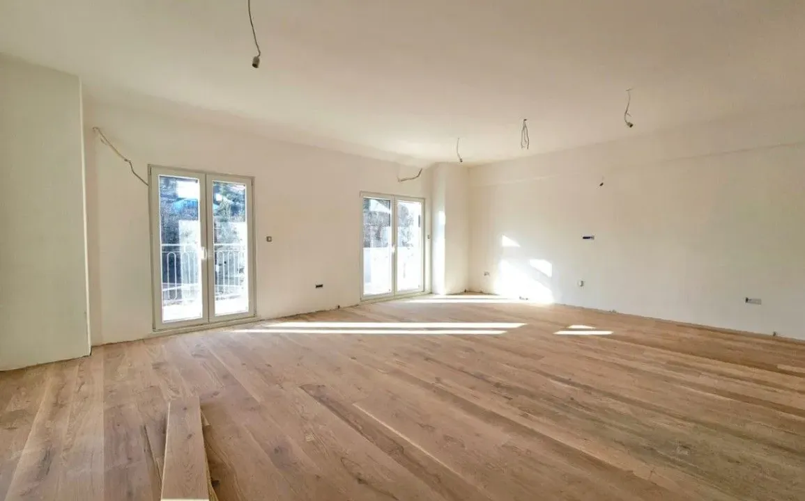 Prodaja, trosoban stan, 128m², Momišići, Podgorica