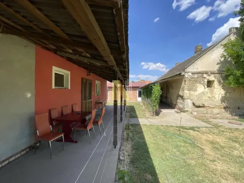 Prodaja, kuća, 301m², Bečej, Novi Sad - image 8