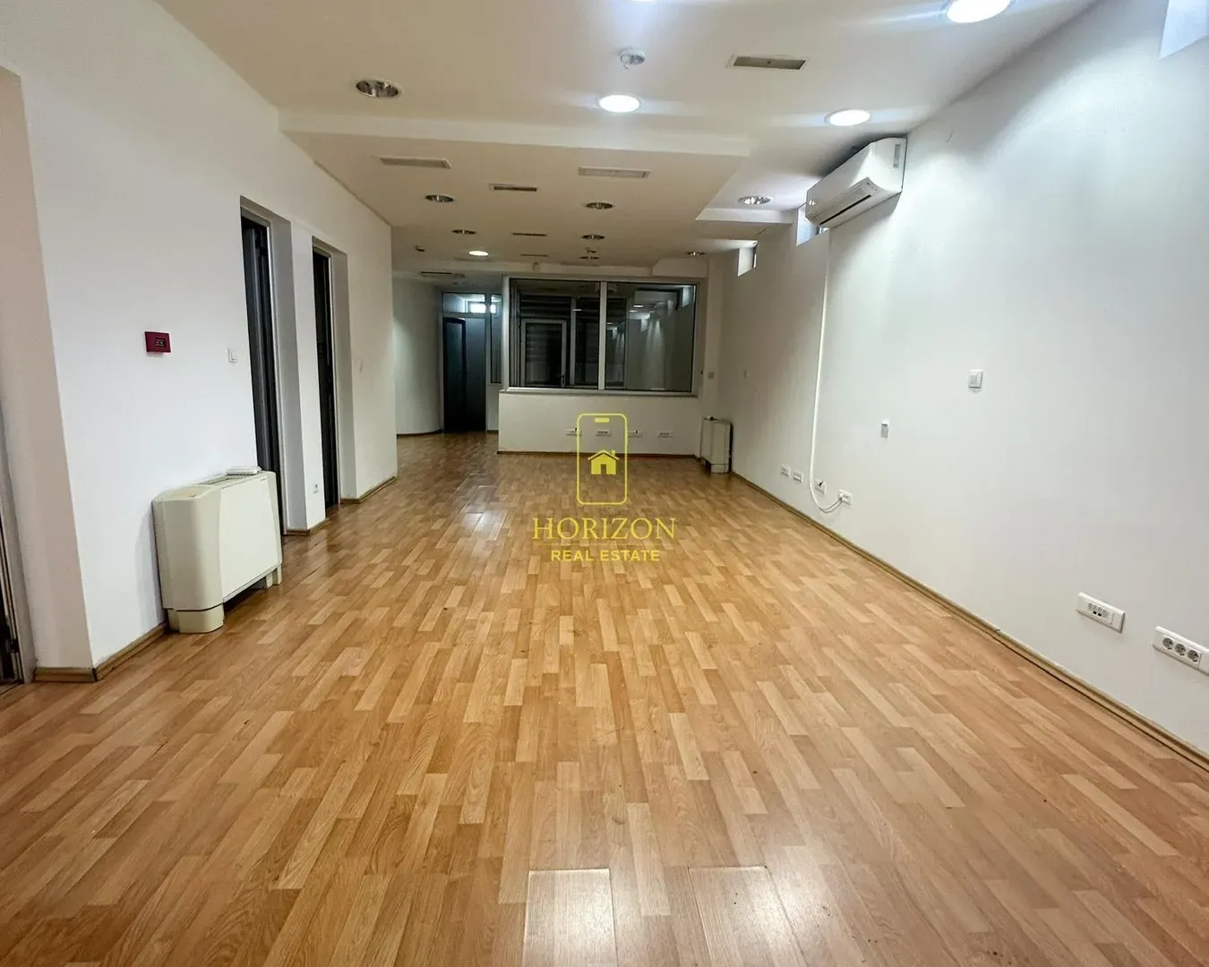 Rent, office space, 150m², Momišići, Podgorica