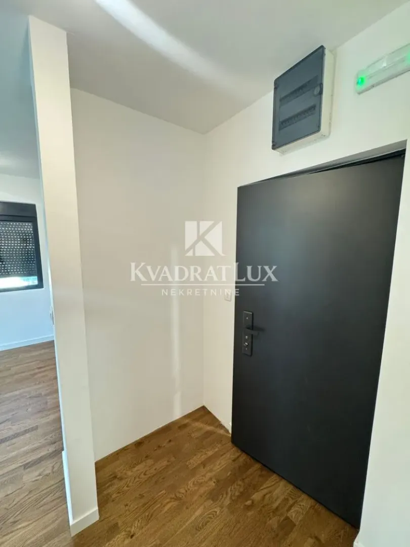 Prodaja, jednosoban stan, 51m², Šušanj, Bar