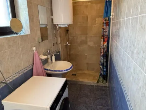 Rent, house, 350m², Dobanovci, Surčin - image 11