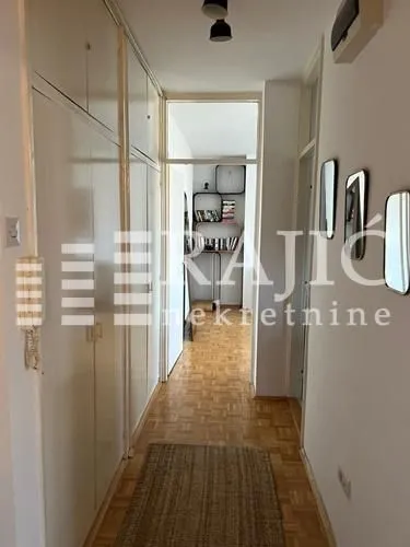 Izdavanje, dvosoban stan, 55m², Novi Beograd Blok 21, Novi Beograd Sve Podlokacije