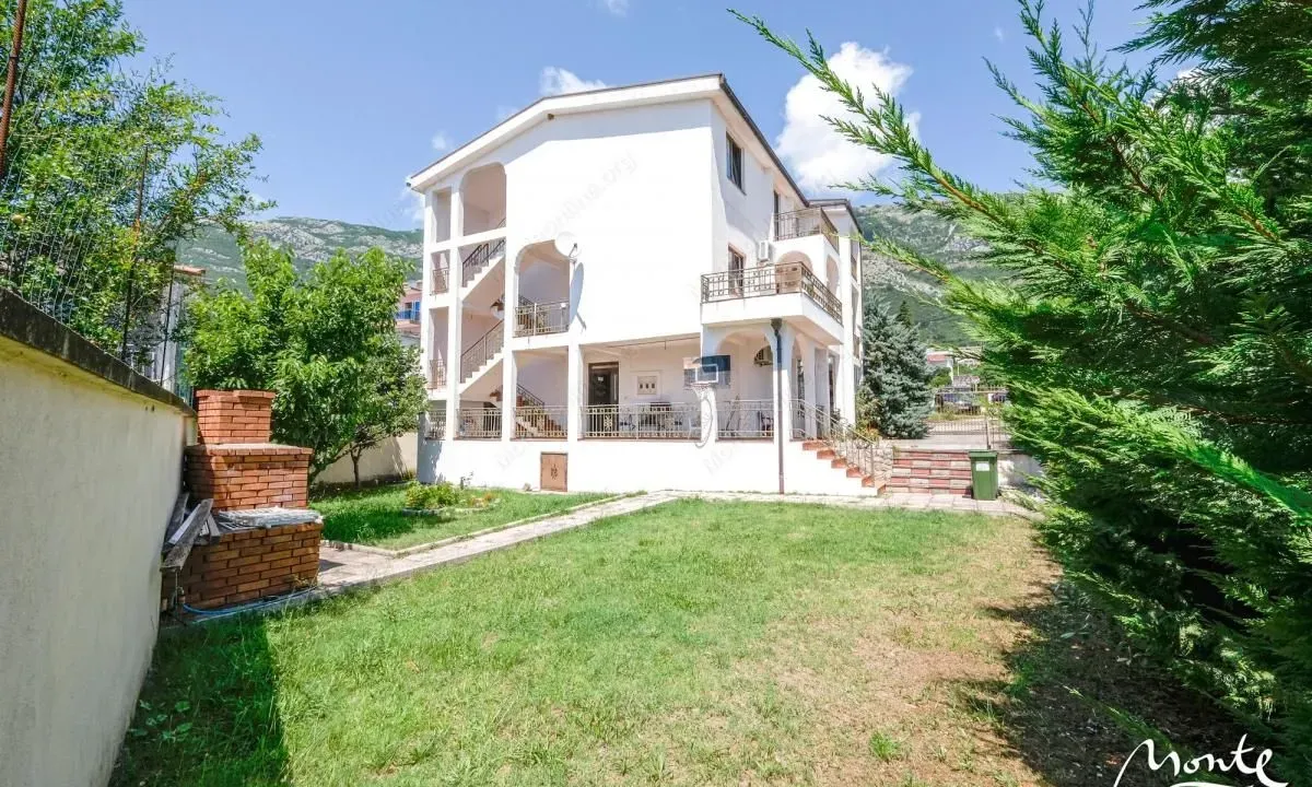 Sale, house, 410m², Sutomore, Bar