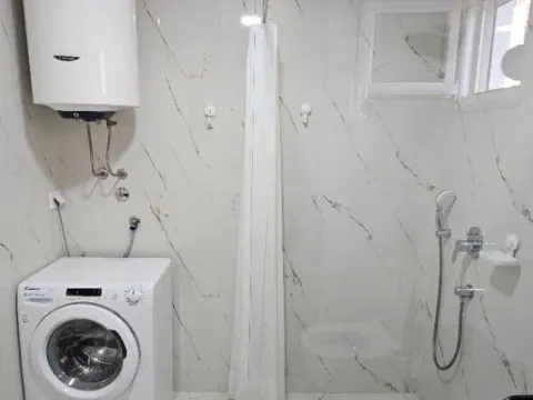 Izdavanje, jednosoban stan, 49m², Centar, Podgorica - image 10