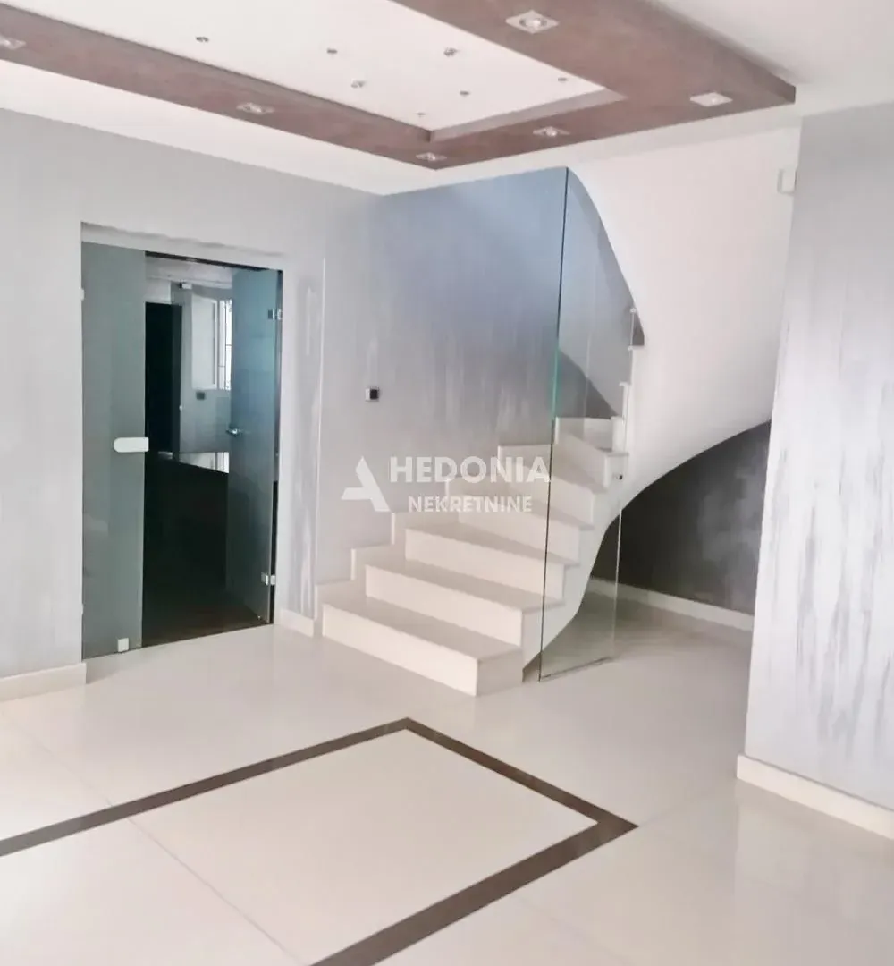 Rent, office space, 600m², Zemun Centar, Zemun Sve Podlokacije