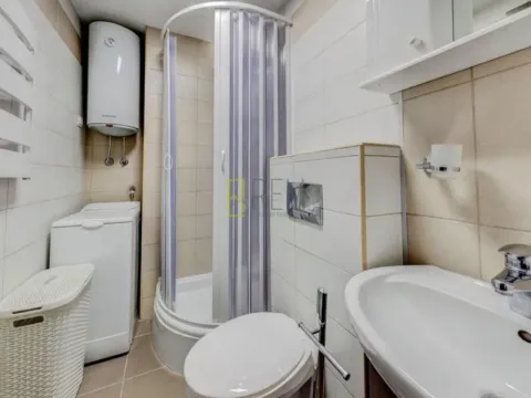 Prodaja, garsonjera, 28m², Blok 9, Podgorica - image 4