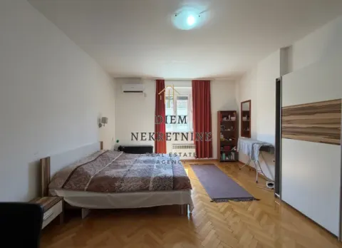 Rent, two bedroom apartment, 68m², Centar, Podgorica - image 5