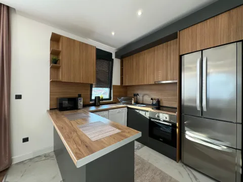 Rent, four bedroom apartment, 57m², Bečići, Budva - image 3